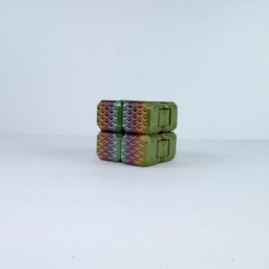 the tinker cube: rainbow moss medium